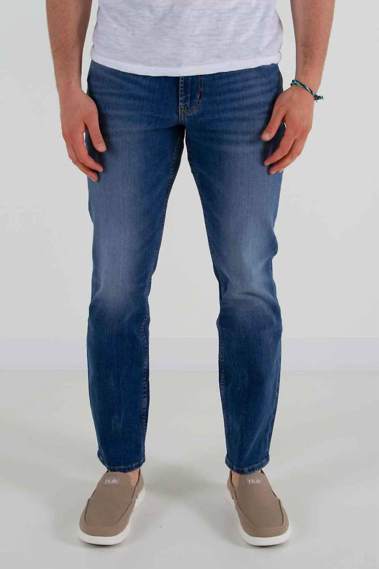 Silver Jeans Co Athletic Fit Tapered Leg Jeans in medium wash - men's jeans