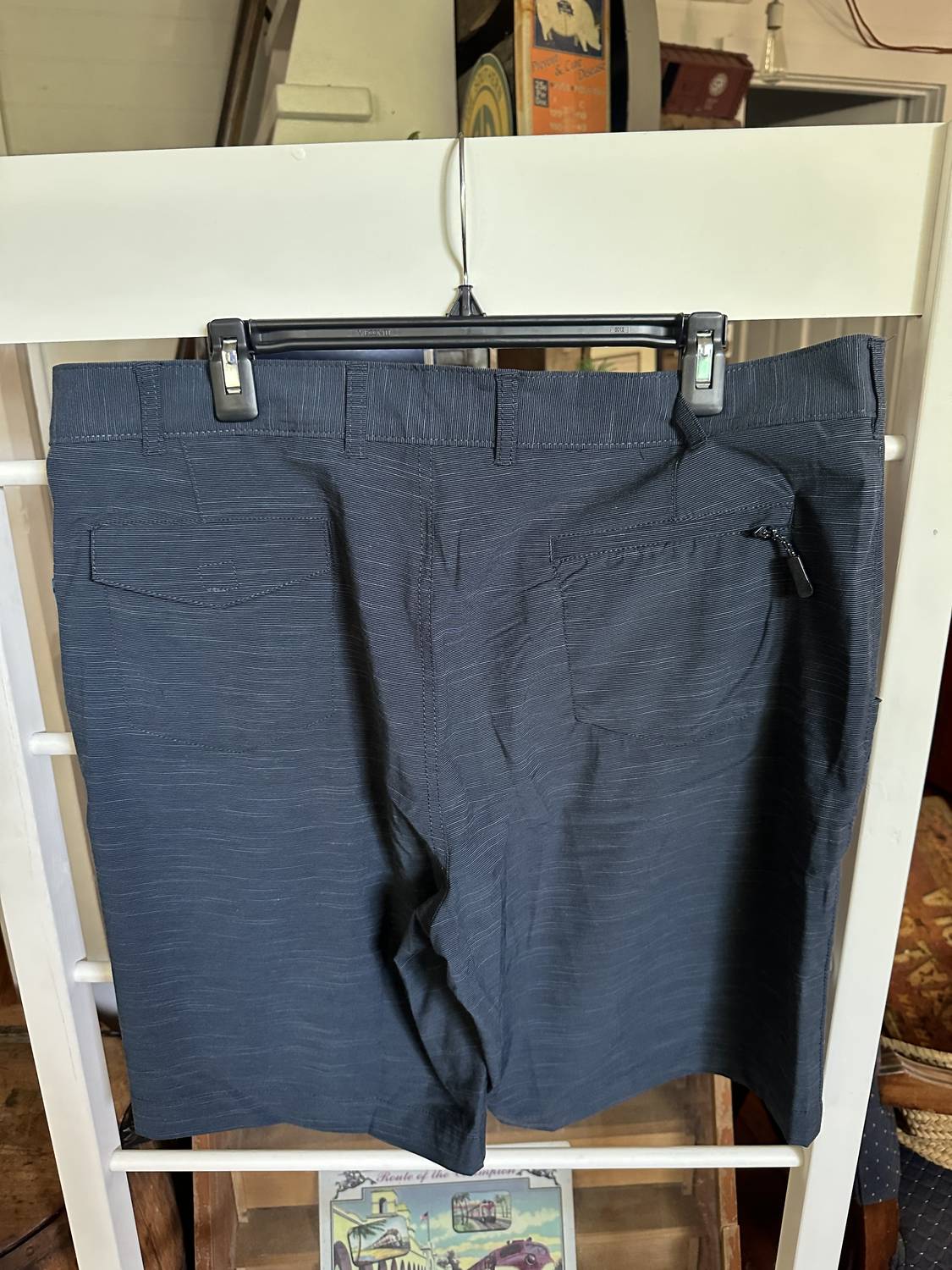 VINTAGE 1946 Men's Board Shorts in black - men's shorts - detail view