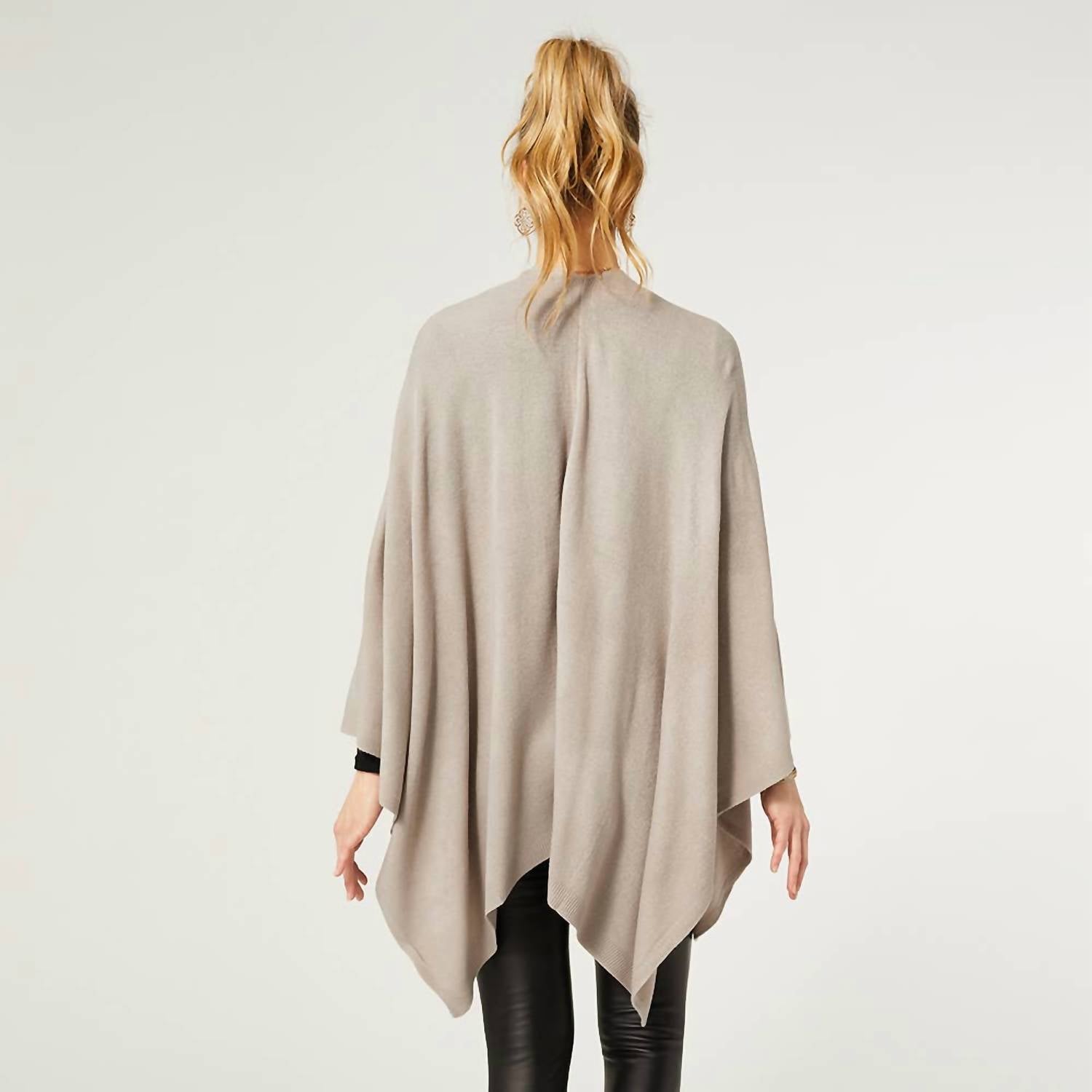 Coco + Carmen - Kiara Light Weight Wrap