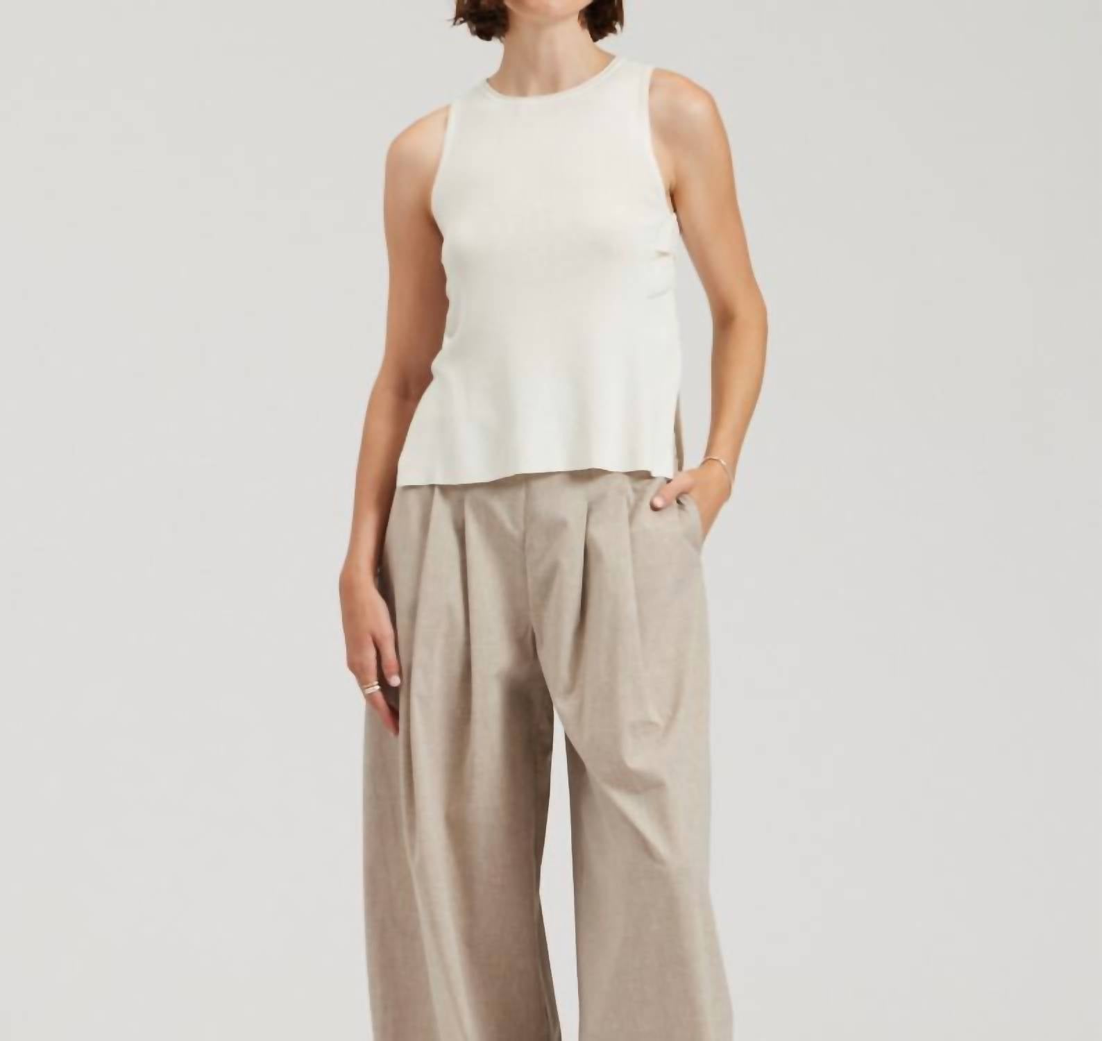 There-Elsewhere - Linen Tank Top