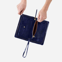 Hobo - Evolve Wristlet