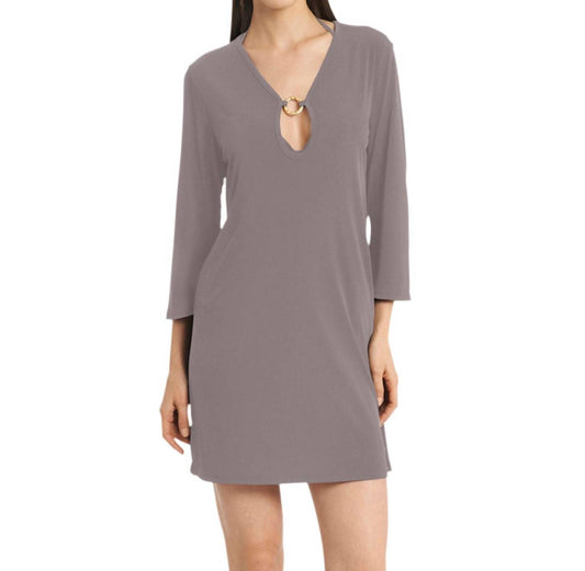 Jordan Taylor - Quintessential 3/4 Sleeve Keyhole Cover-Up Dress