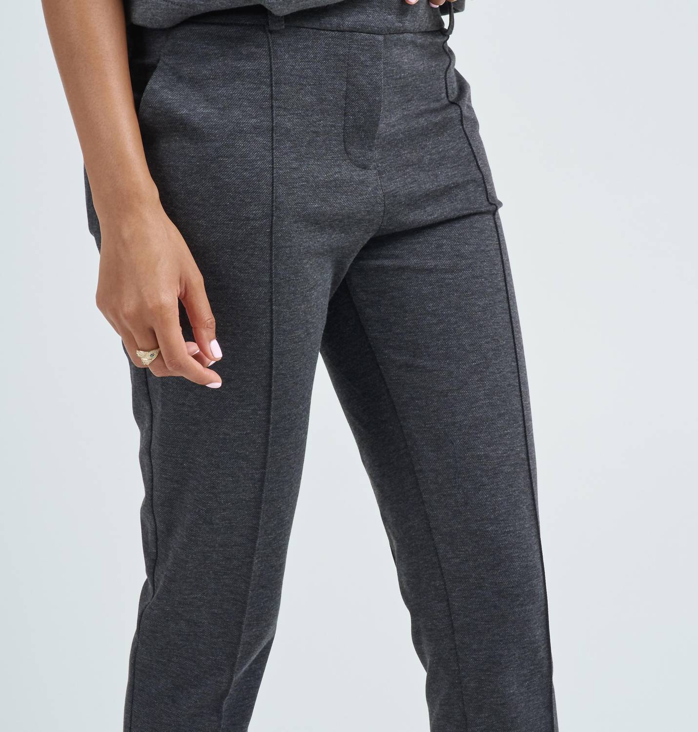 Uli Schneider - tech twill comfy pant