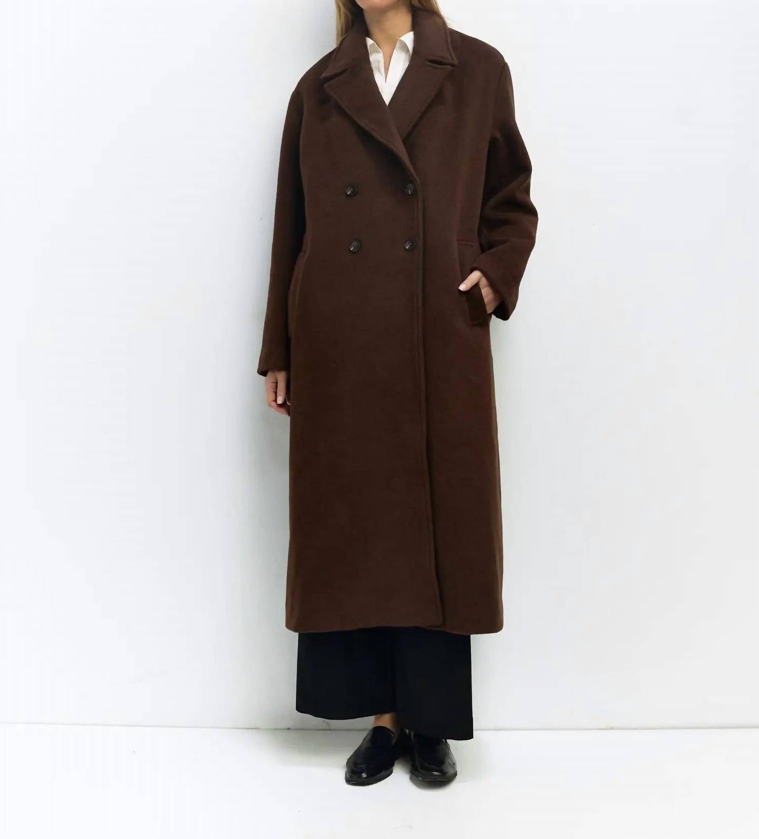 MOD REF Karoline Classic Double-breast Coat in brown - women's jacket