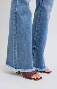 Judy Blue - Bootcut Fray Hem Jeans