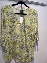 Clara Sunwoo - Mosaic print VNeck soft tunic