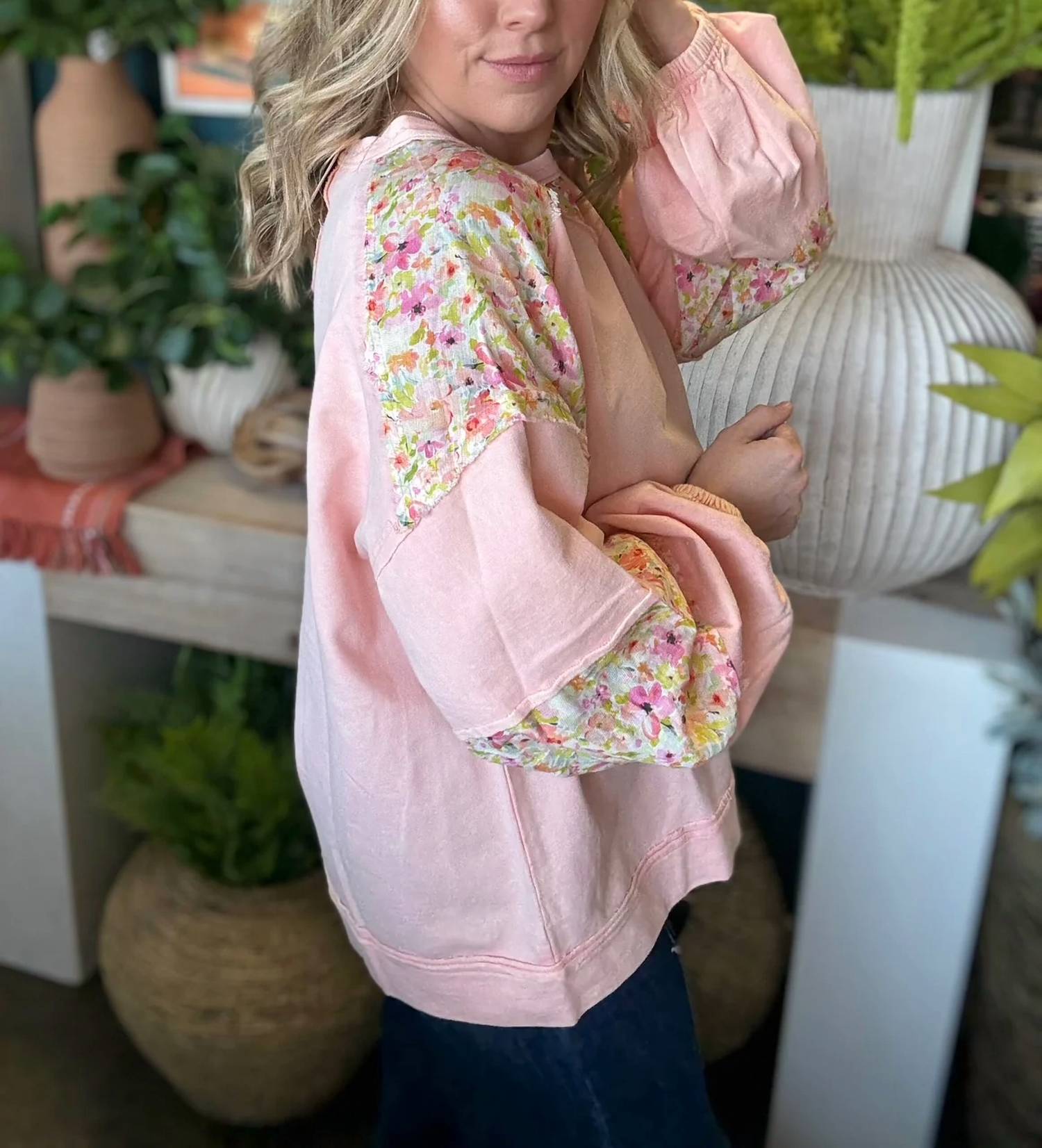 Sage+Fig - Floral Accent Pullover Top
