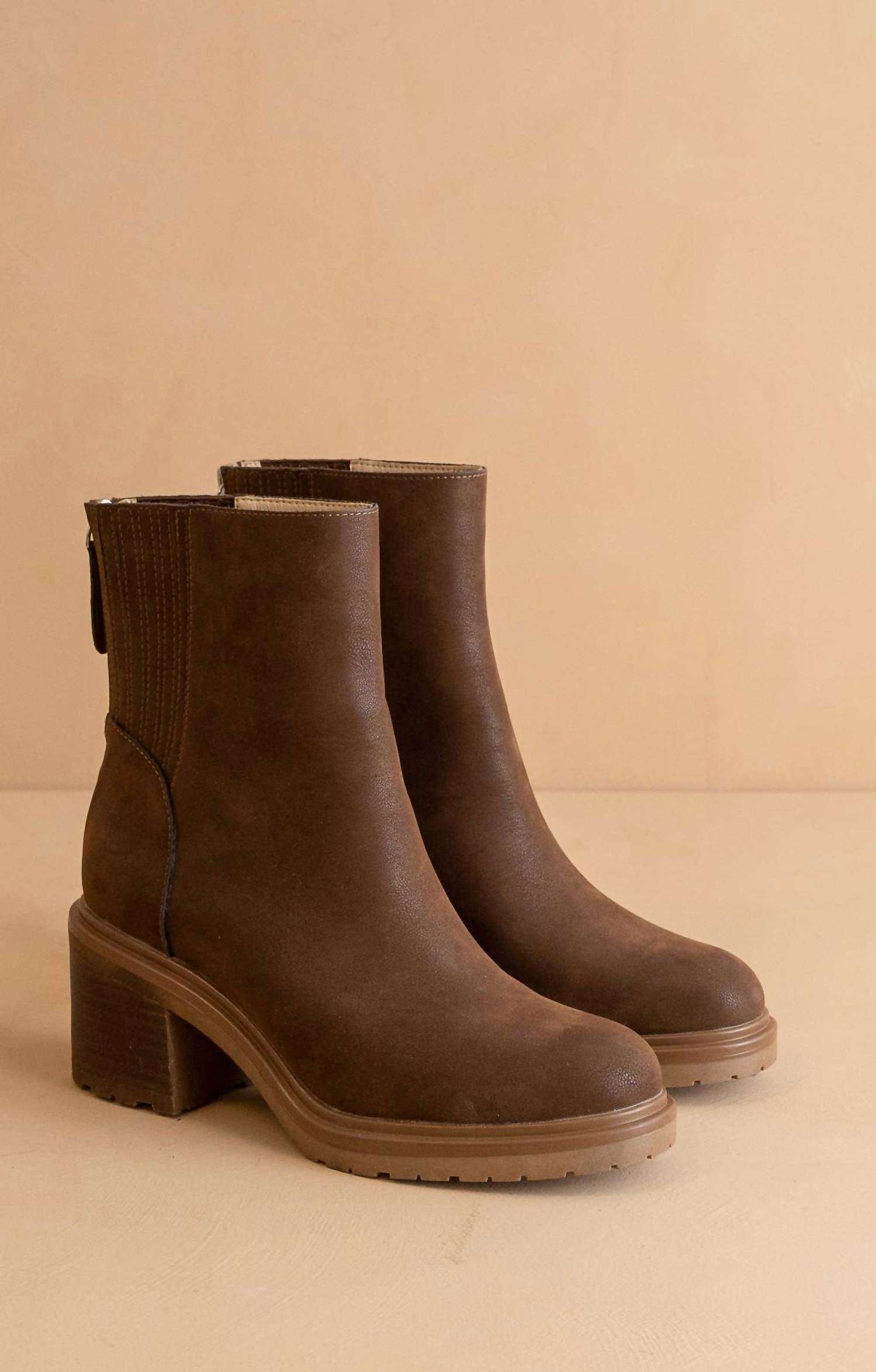 Oasis Society - Women's Megan Lug Chelsea Boots