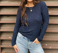 Dylan - Long Sleeve Classic Crew Top