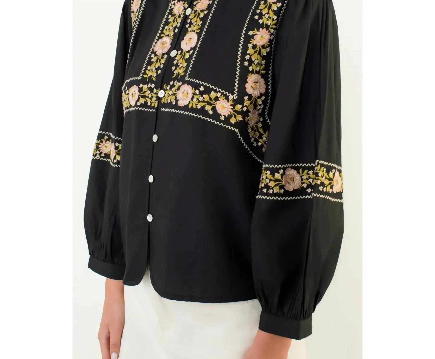 Thml - Floral Embroidery Detail Top