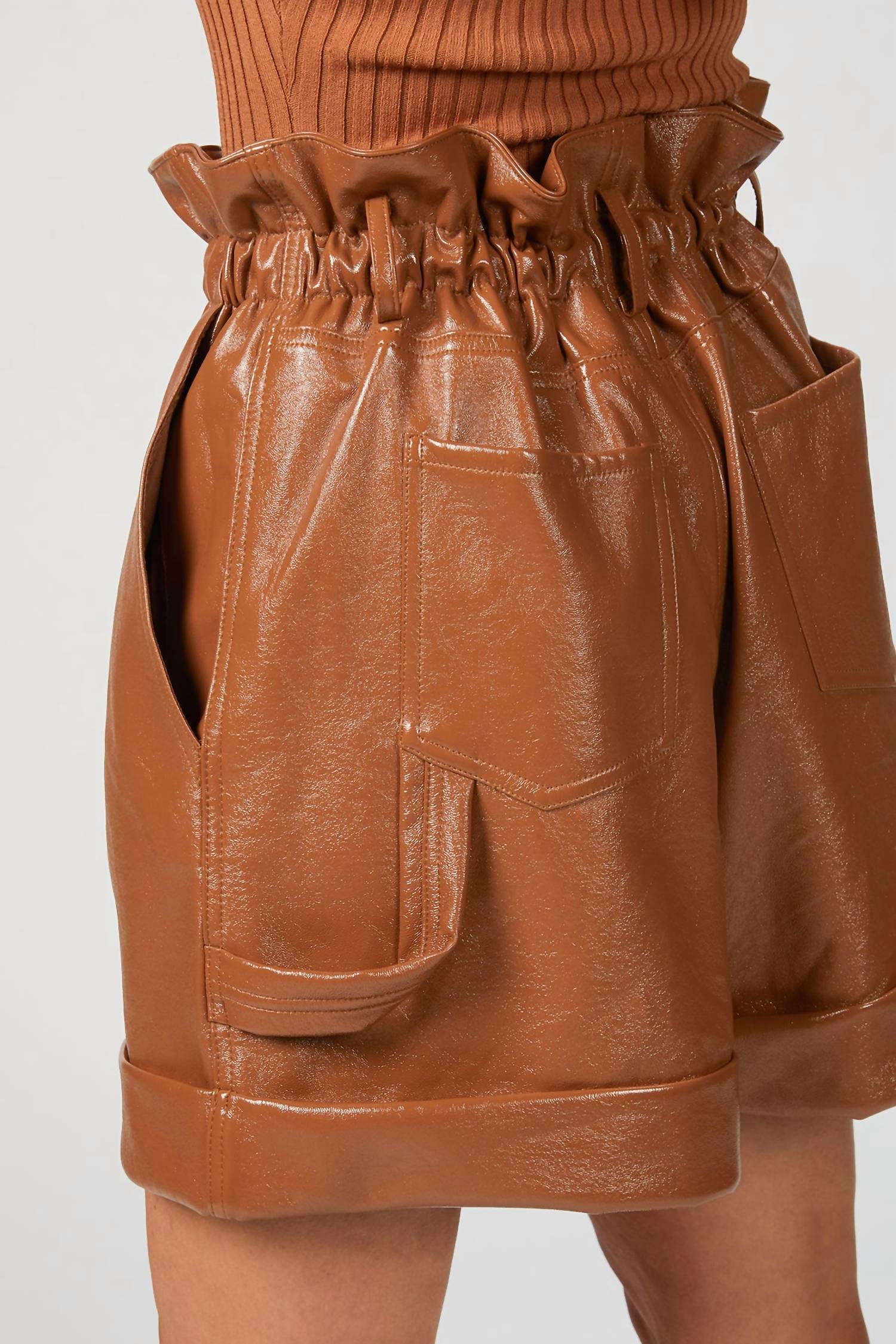 PEARL SHORT