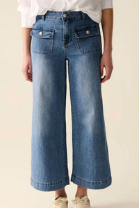 Q2 - Straight Leg Jeans With Front Pocket