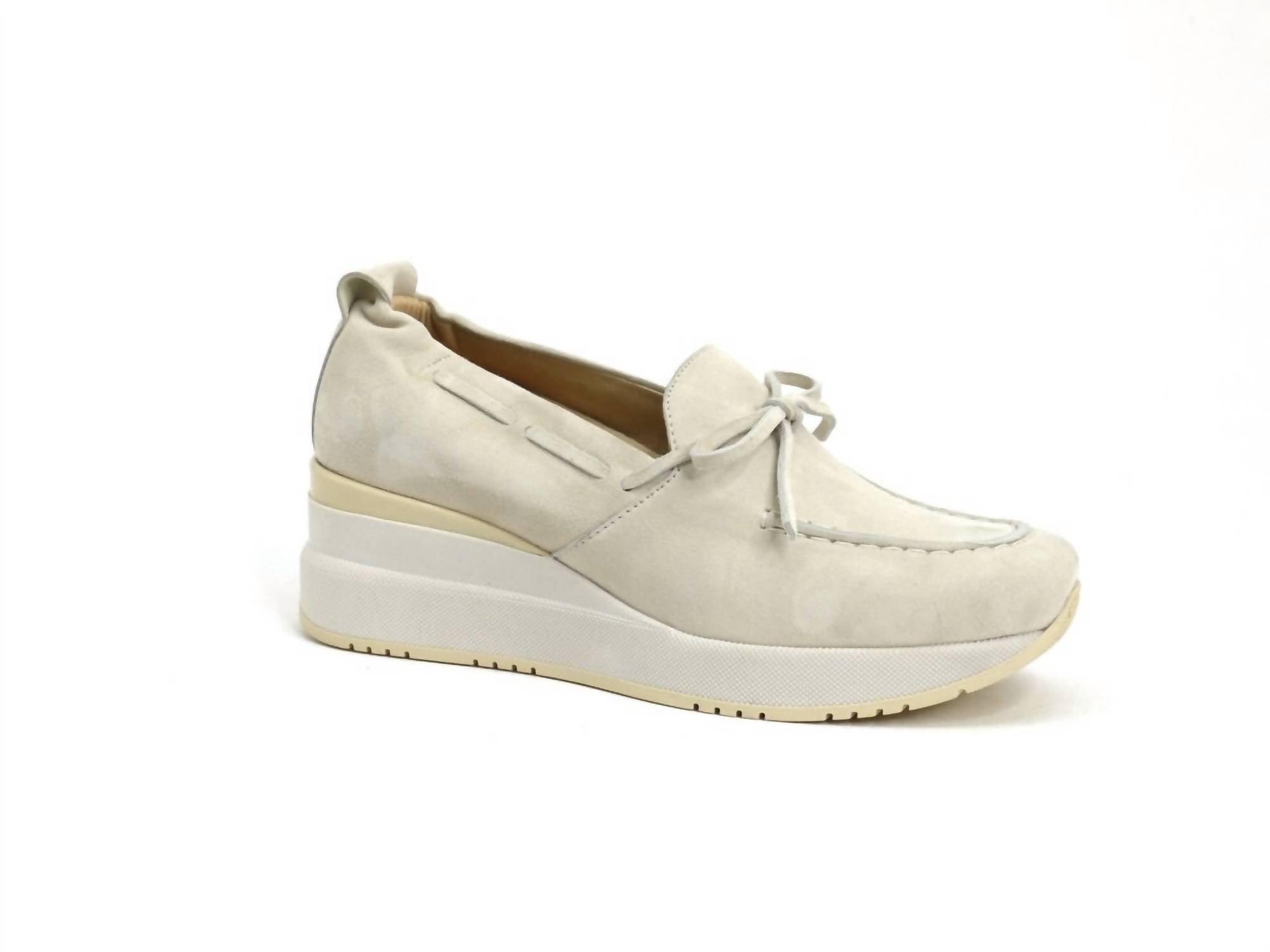 Softwaves Women's Gita Loafer in coco - women's flats