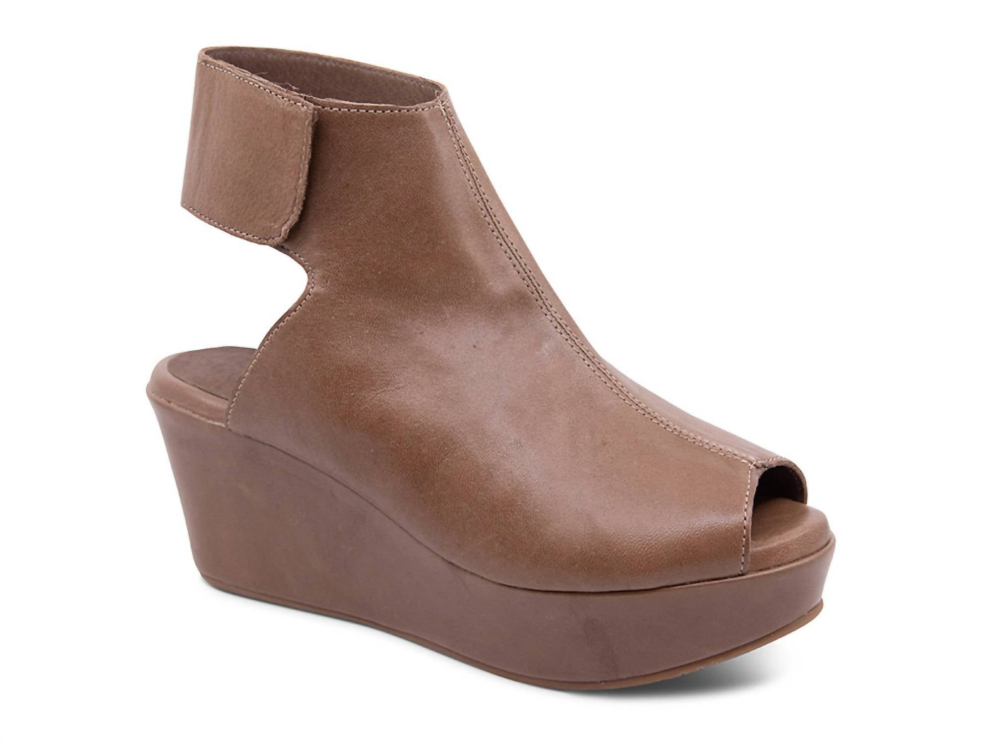 Chocolat Blu - Women's White Wedge Sandals