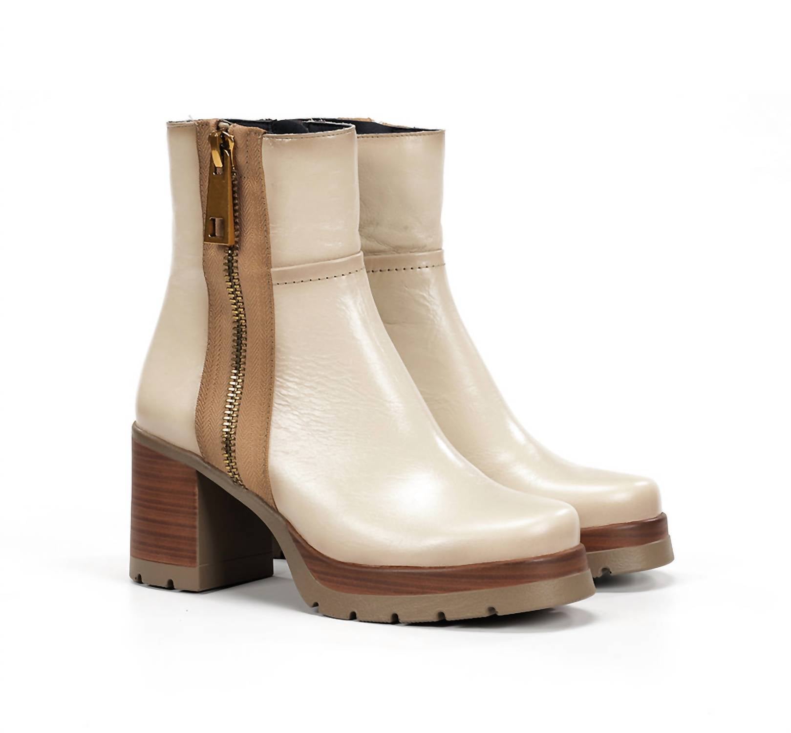 Dorking by Fluchos Women's Safe Leather Boots in cream multi - women's shoe - detail view