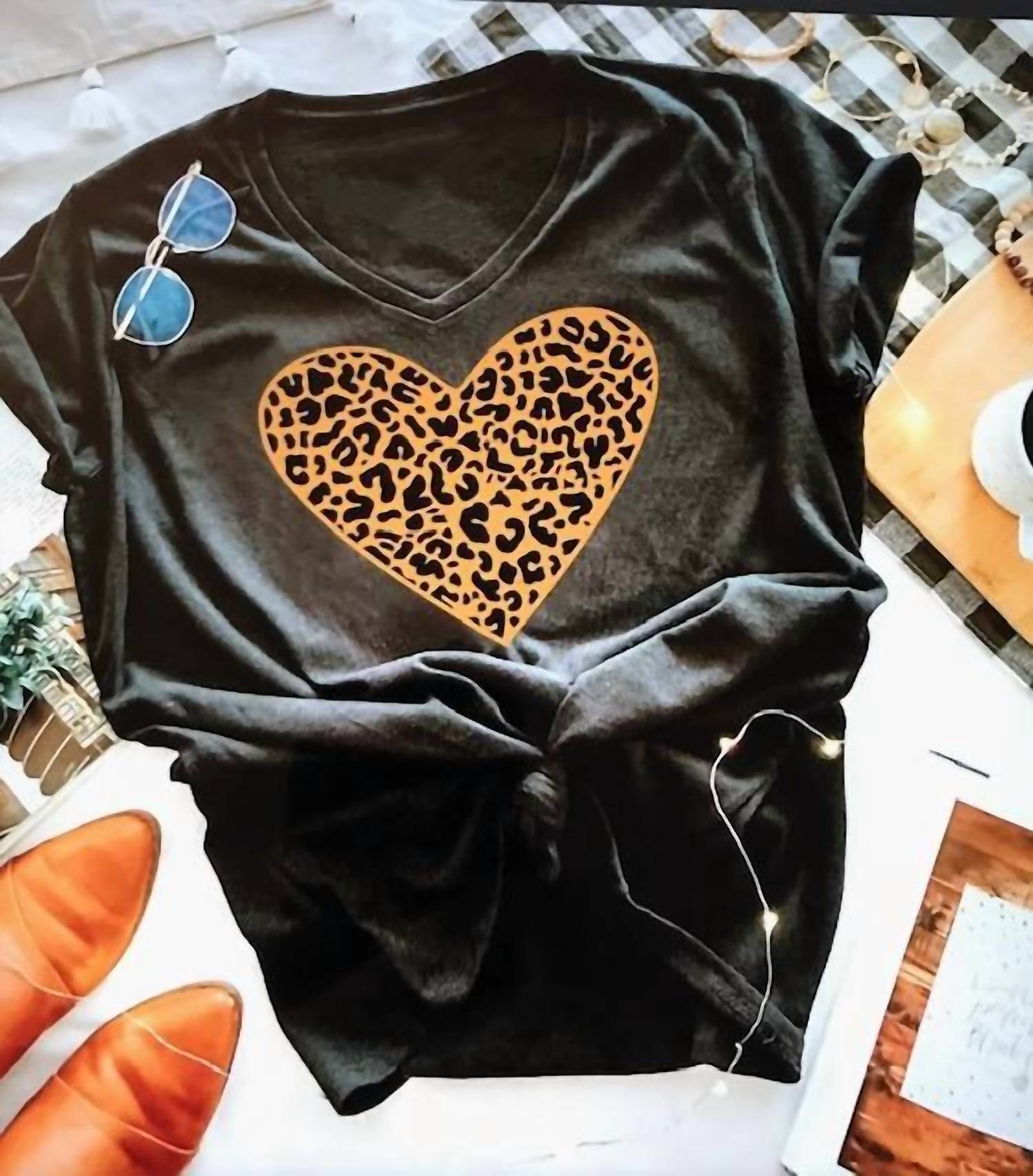 Urban Buffalo - Leopard Heart Graphic Tee Shirt