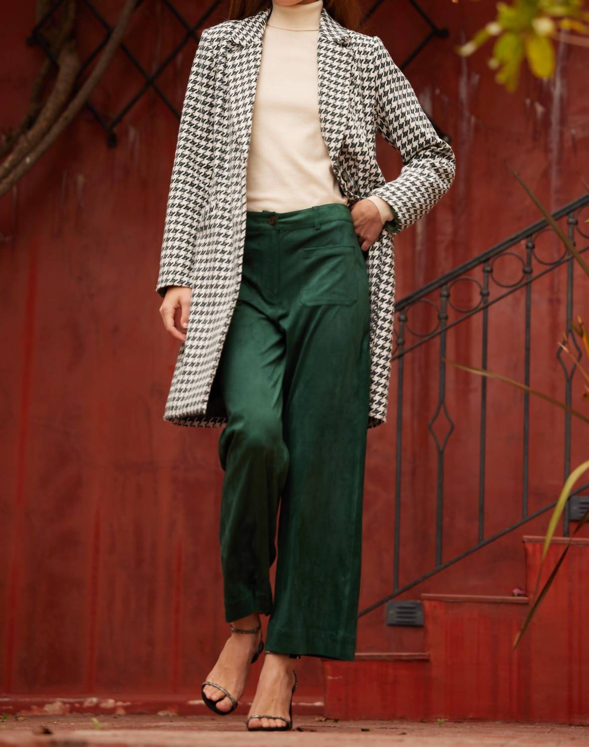 Skies Are Blue - Houndstooth Long Sleeve Coat