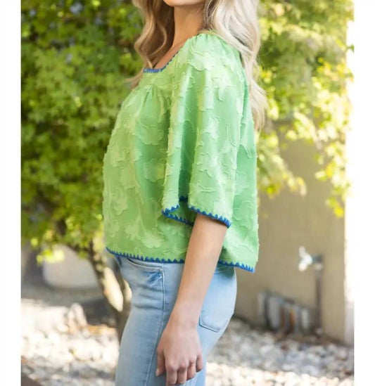 Voy - Contrast Embroidery Floral Top