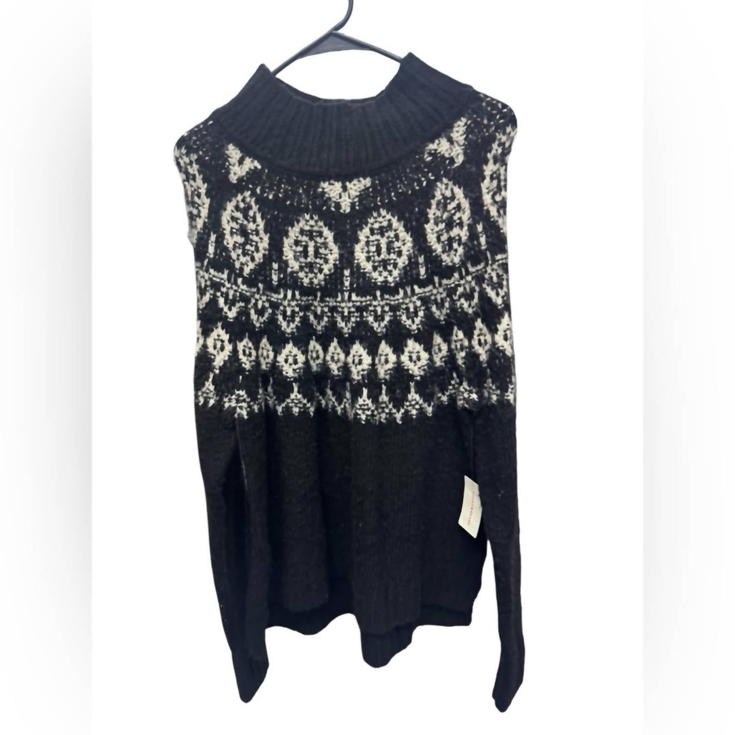 LUCKY BRAND Knit Sweater in black and white - women's sweater - detail view