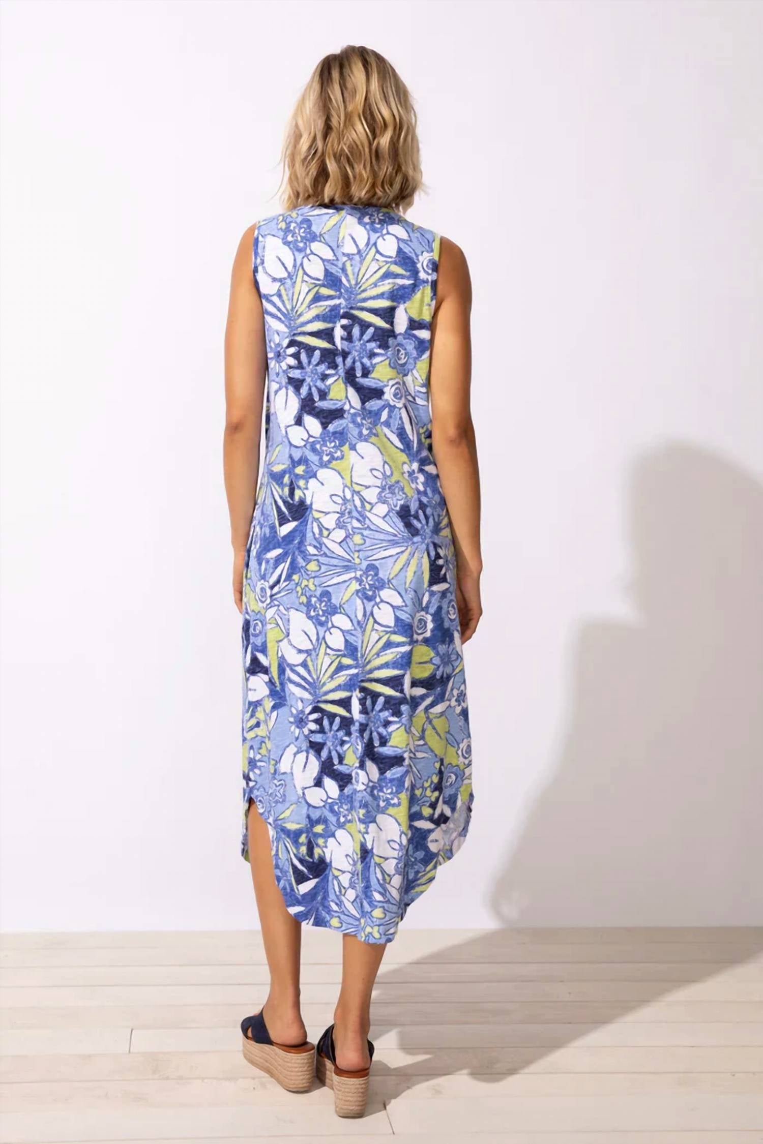 Escape - Floral Sleeveless Seamed Dress