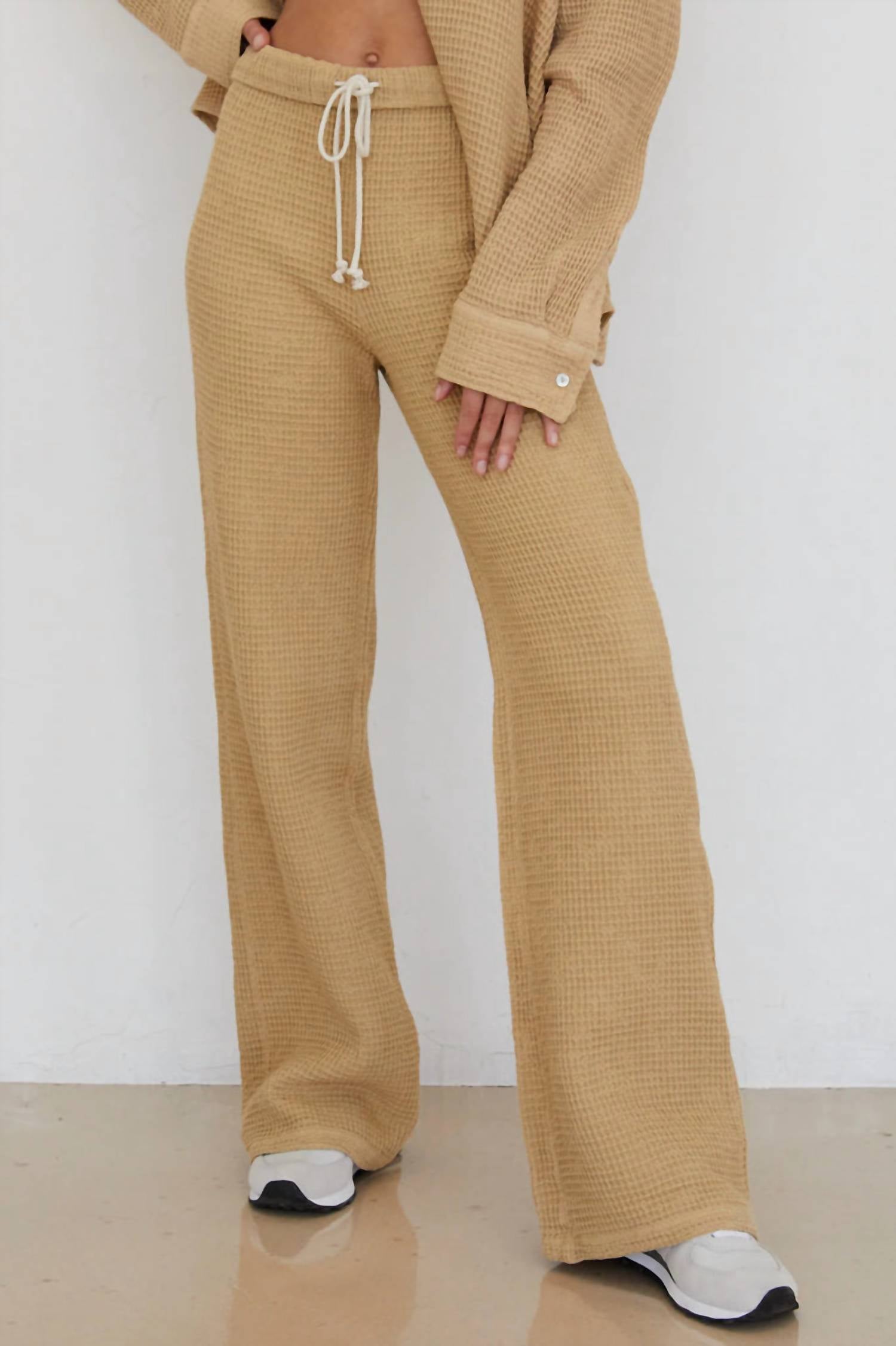Donni. - Women's Waffle Drawstring Pant