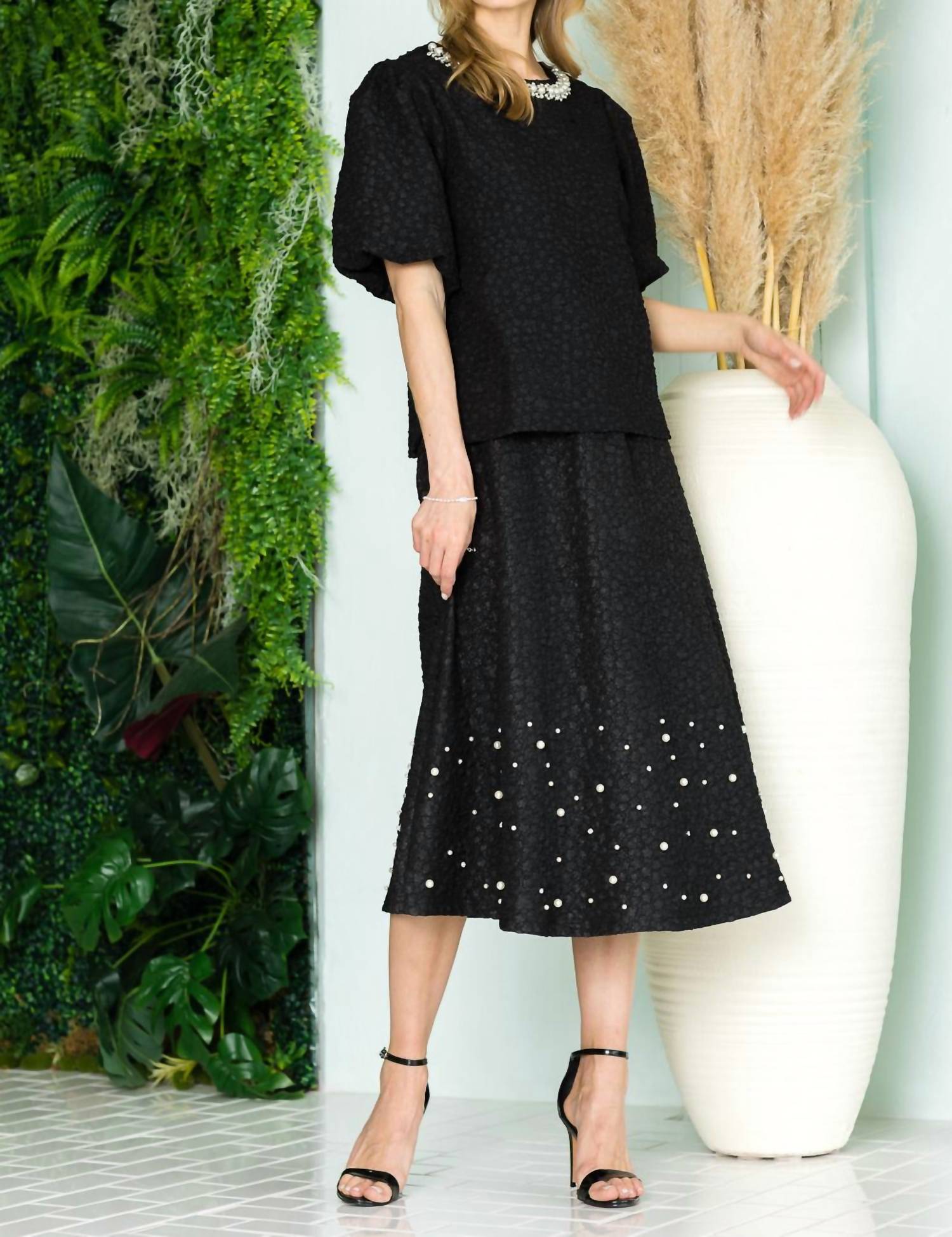 Joh - Textured Top with Pearls