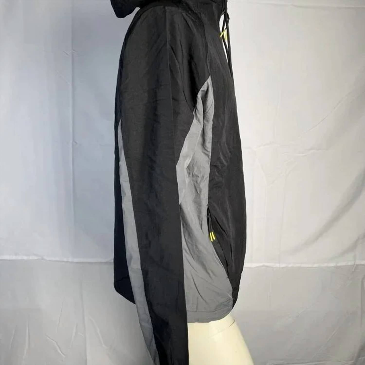 Trapstar - Men's Irongate Hooded Jacket And Pants Tracksuit