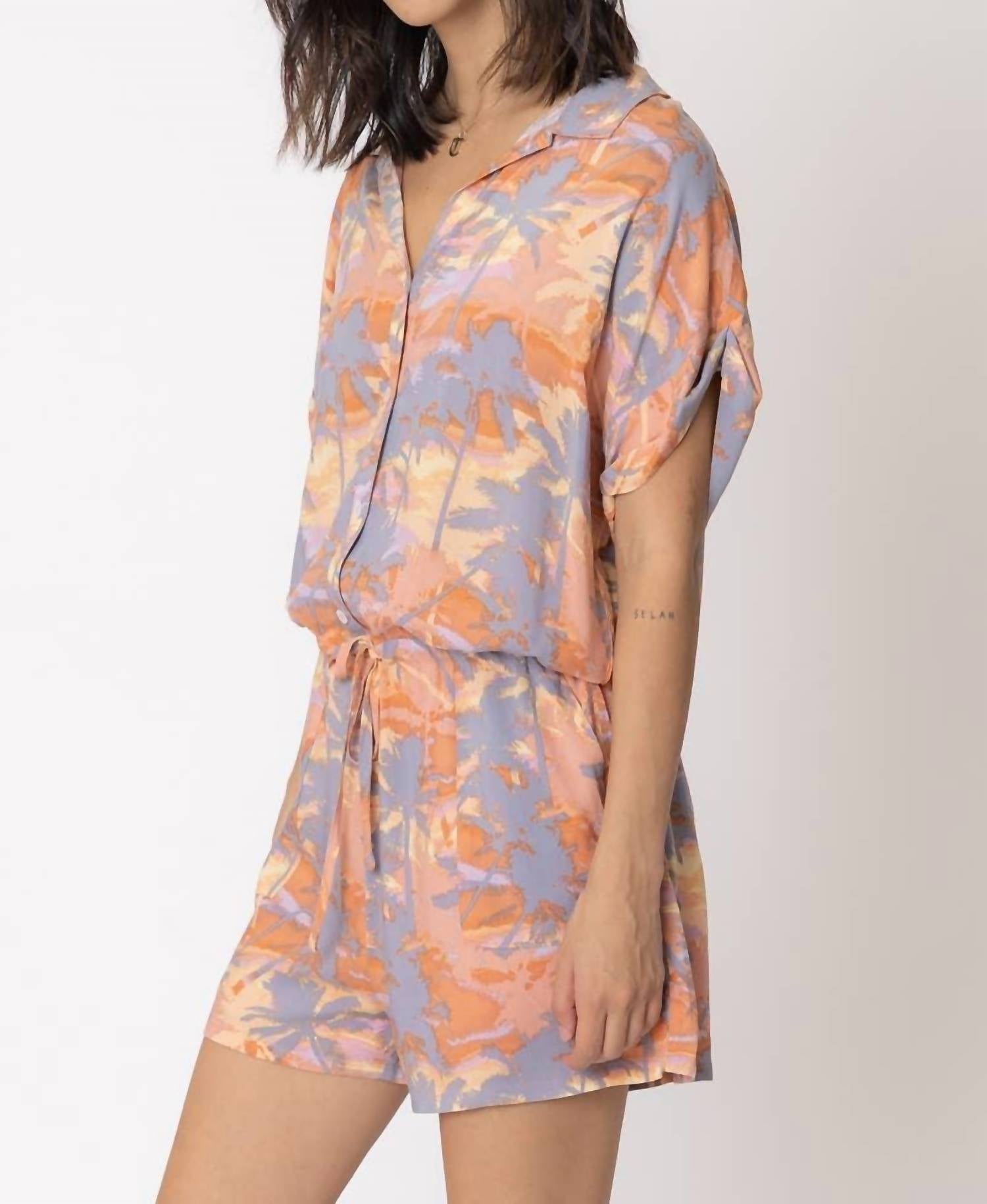 En Creme - Short Sleeve Tropical Print Romper