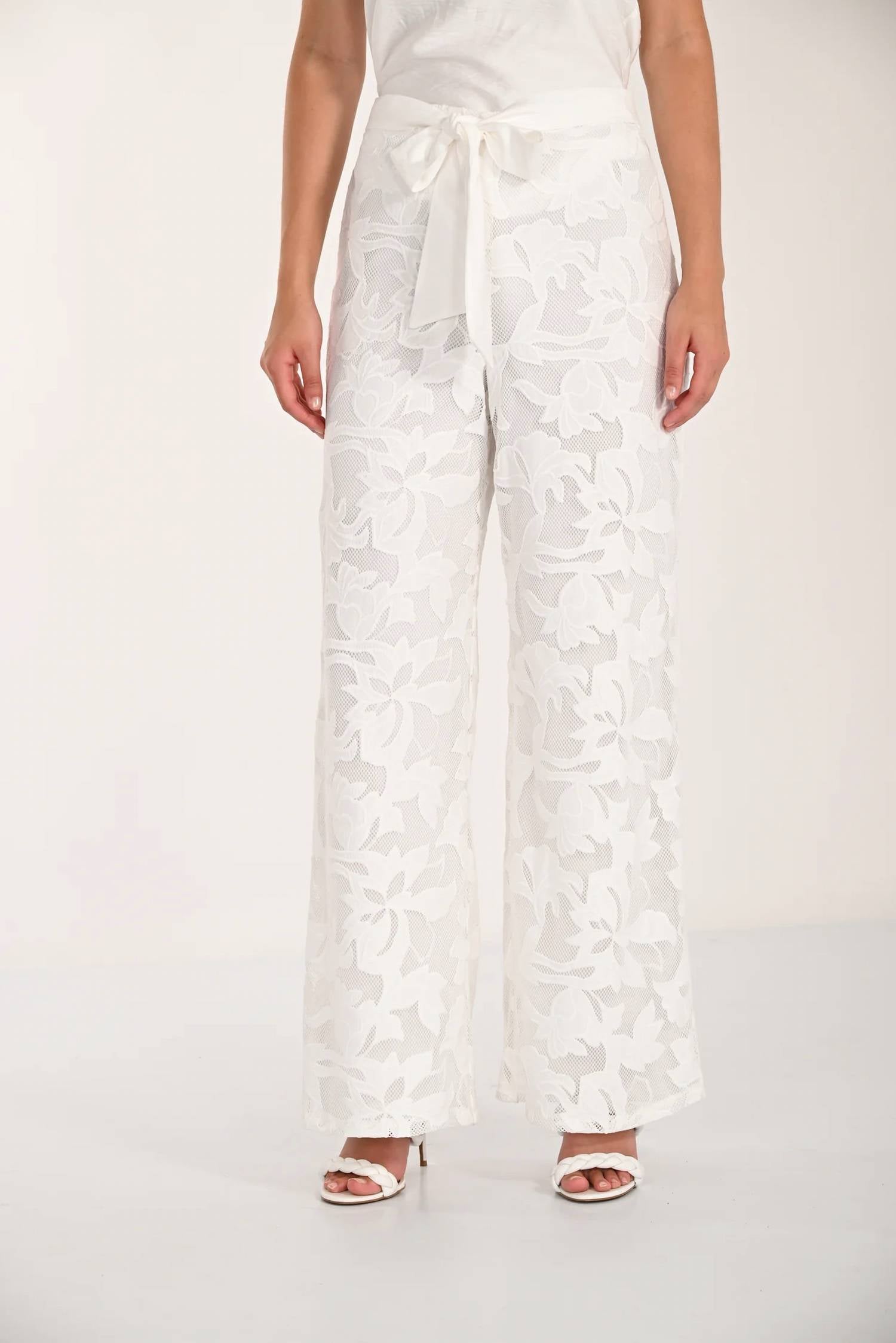 Frank Lyman - Botanical Tone on Tone Lace Pant