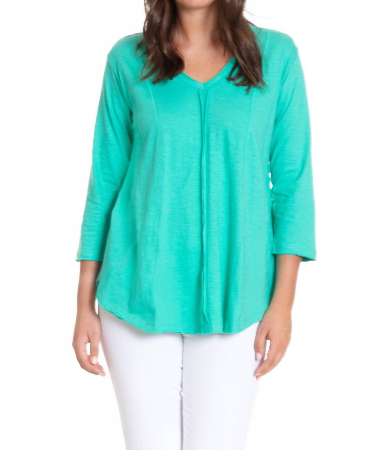 Apny - Flowy V-neck Tee