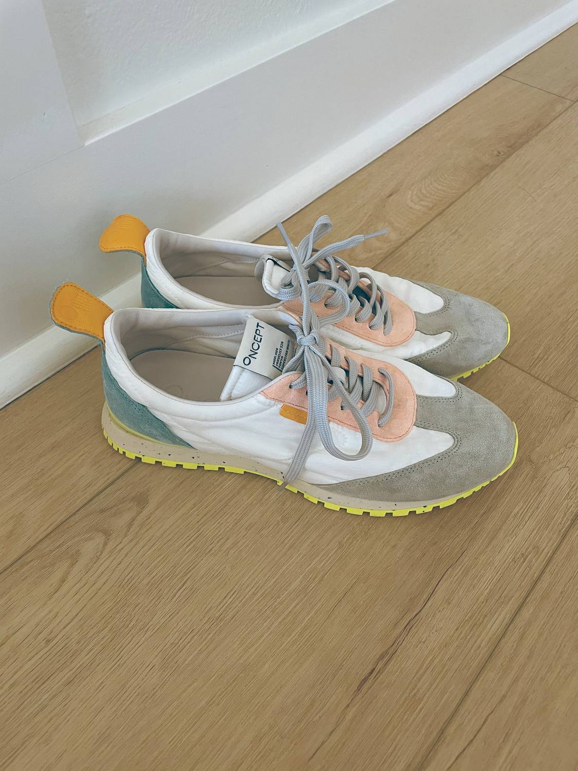 Oncept - Women's Tokyo Sneakers