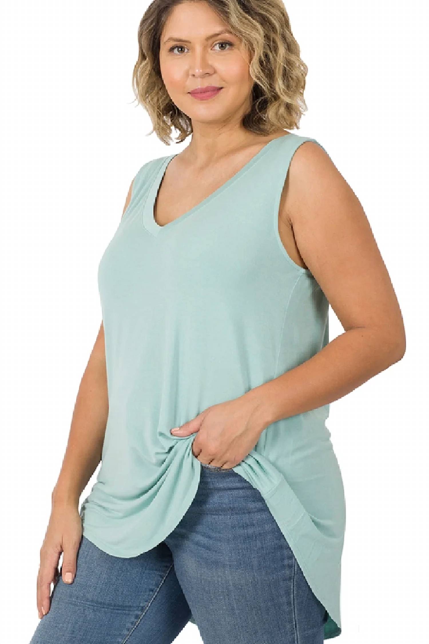 42Pops - V-neck Sleeveless Top - Plus