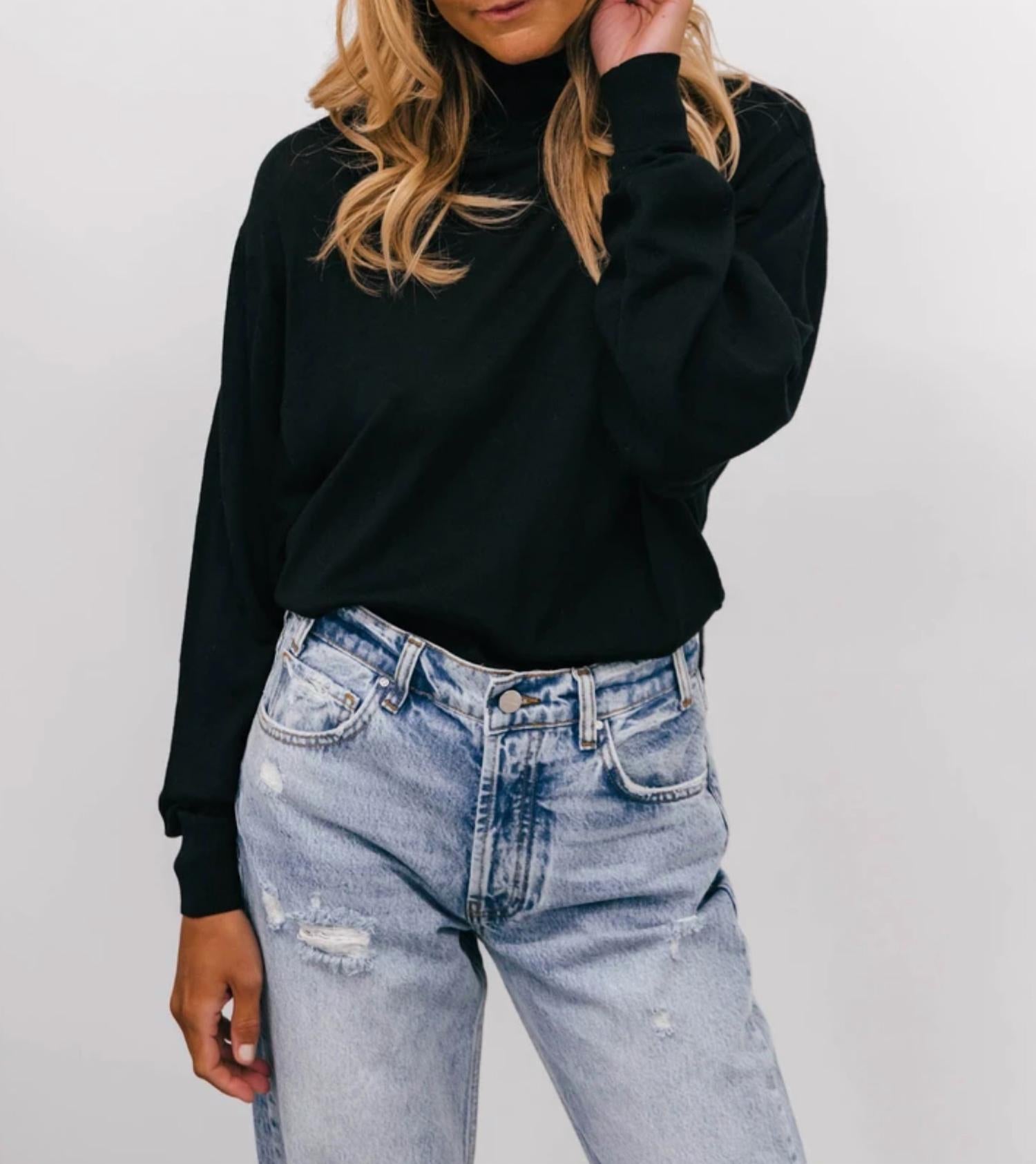 ROMEA SWEATER
