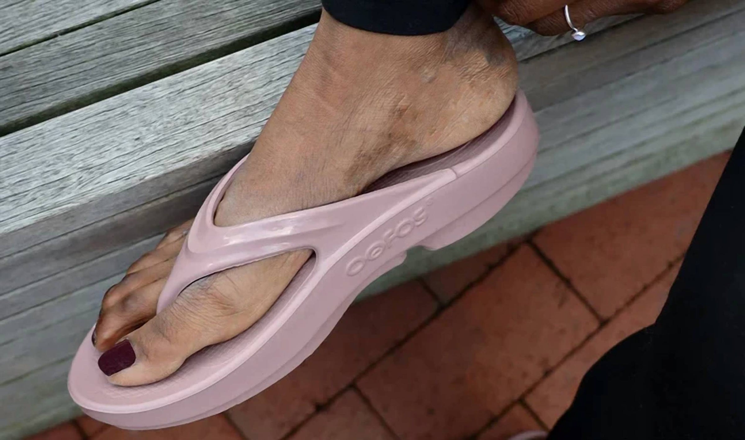 Oofos - Women's Oolala Sandal