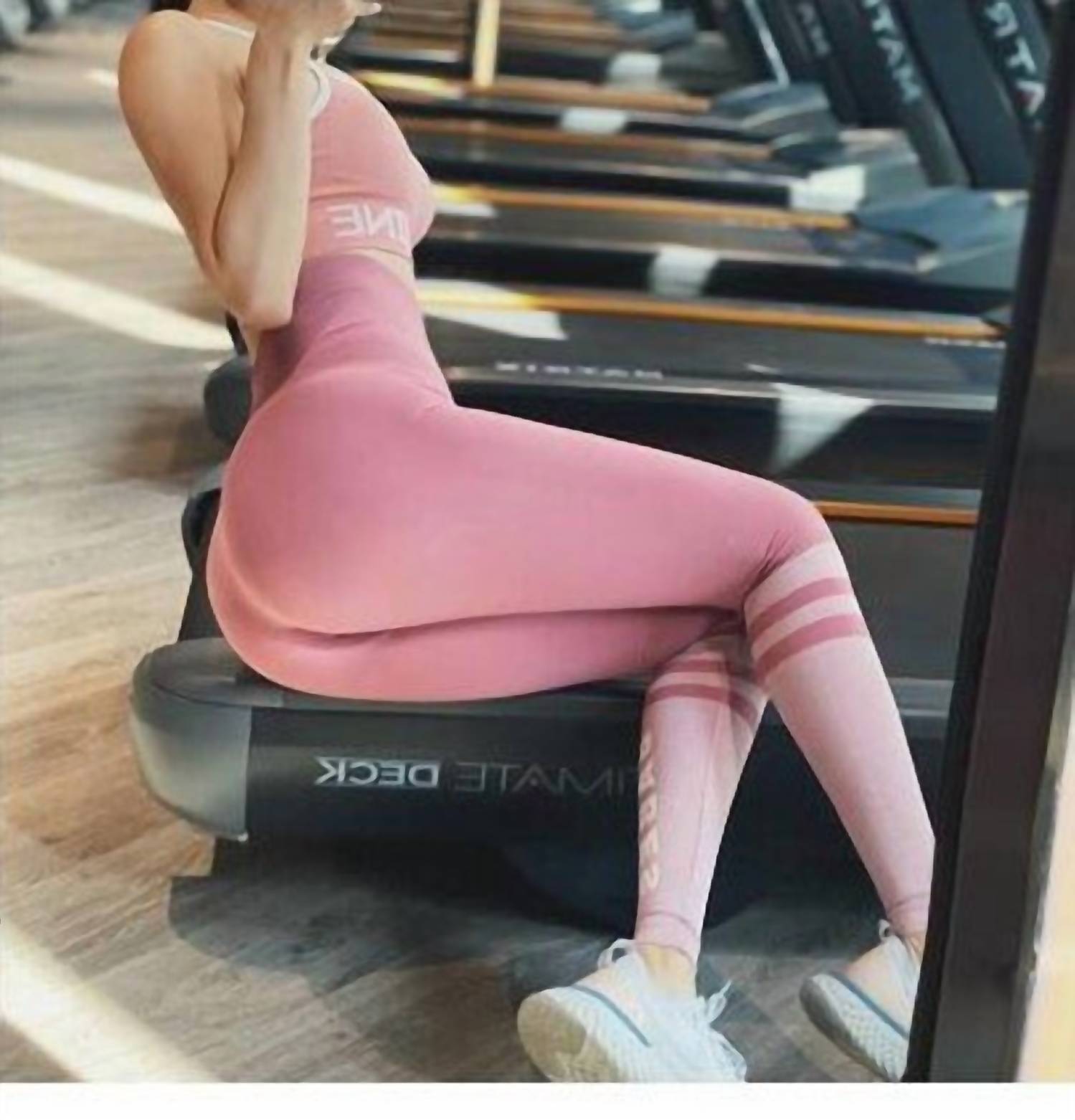 Rockstar Peach - Gym Babes Leggings