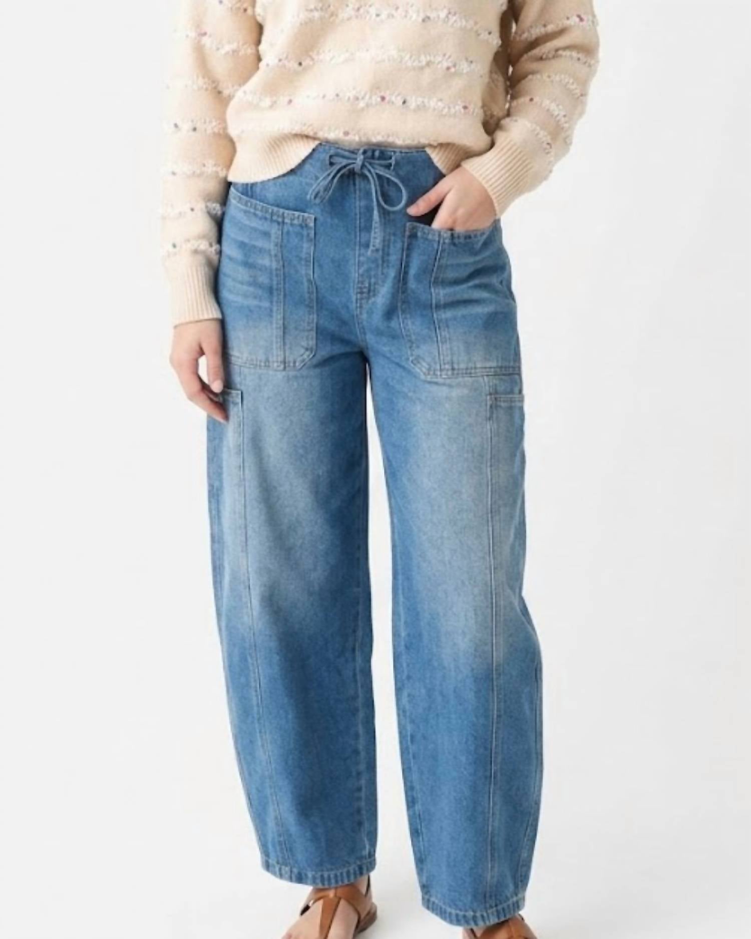Bibi - Relaxed Barrel Jeans