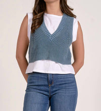 Elan - Tabitha Layered Sleeveless Sweater