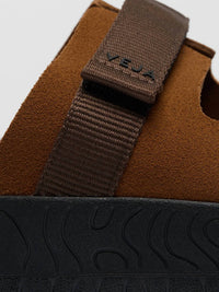 Veja - Unisex Arpoador Suede Sandal