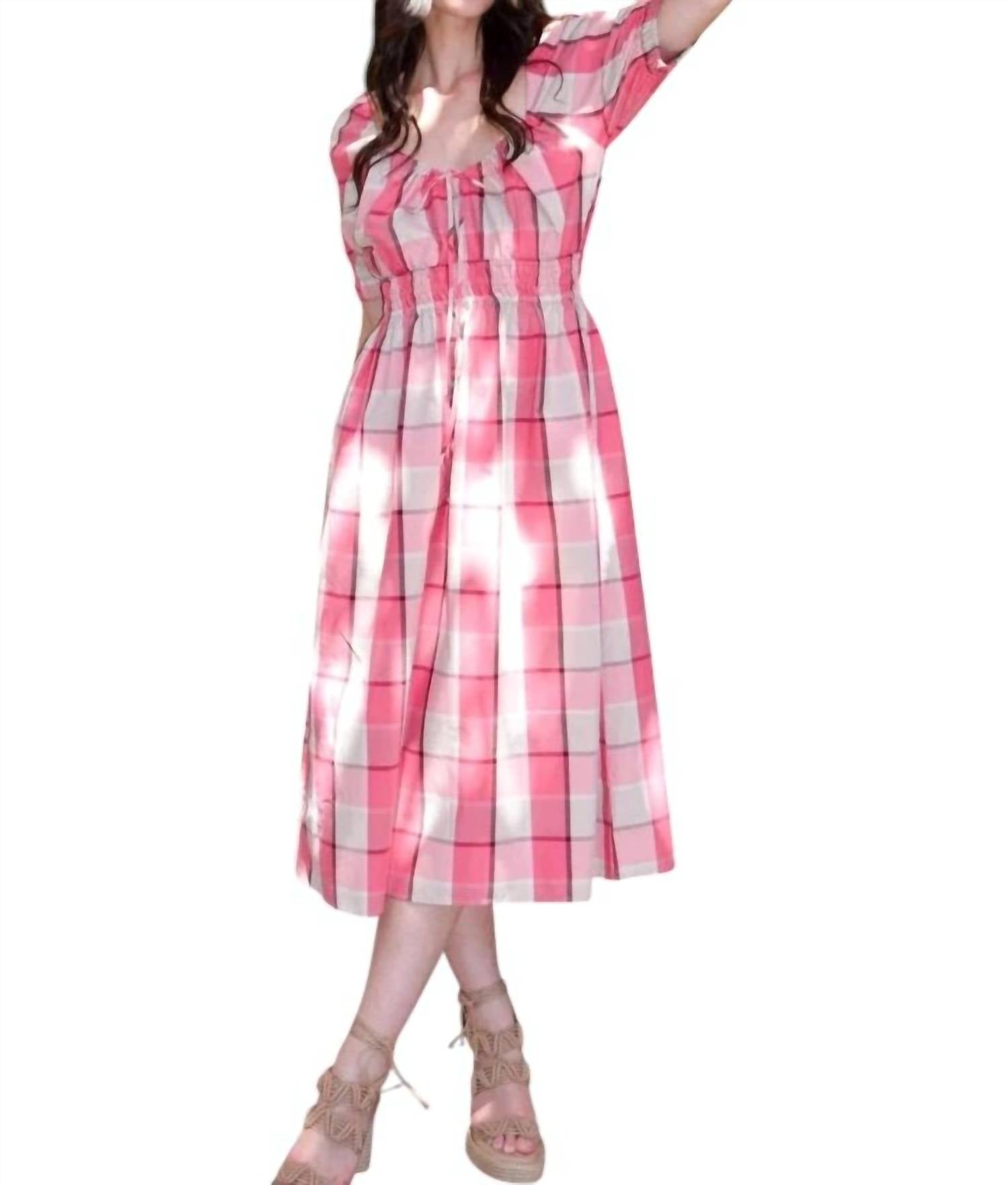 Never A Wallflower - Scoop Neck Lisa Dress