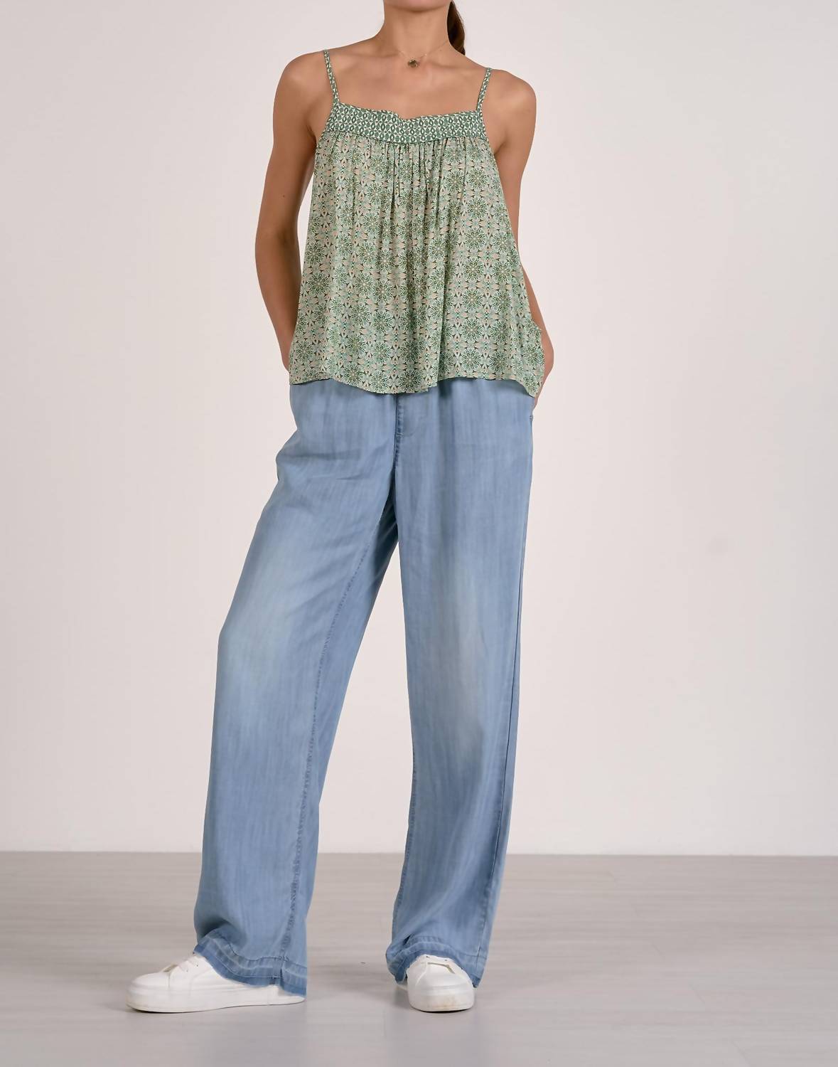 Elan - Flowy Boho Top