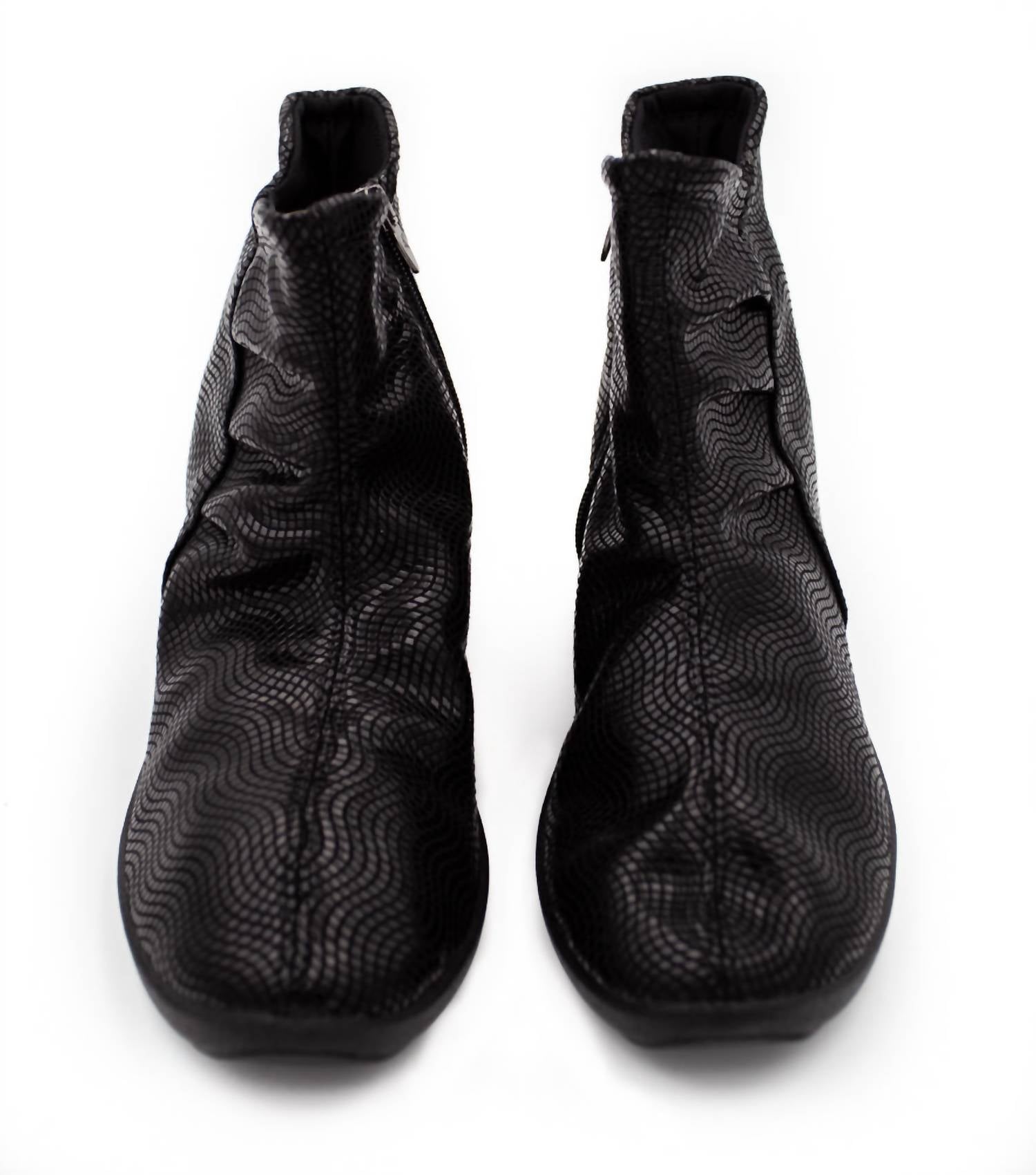 ARCOPEDICO Women's L19 Boot in black creative - women's shoe - alternate view
