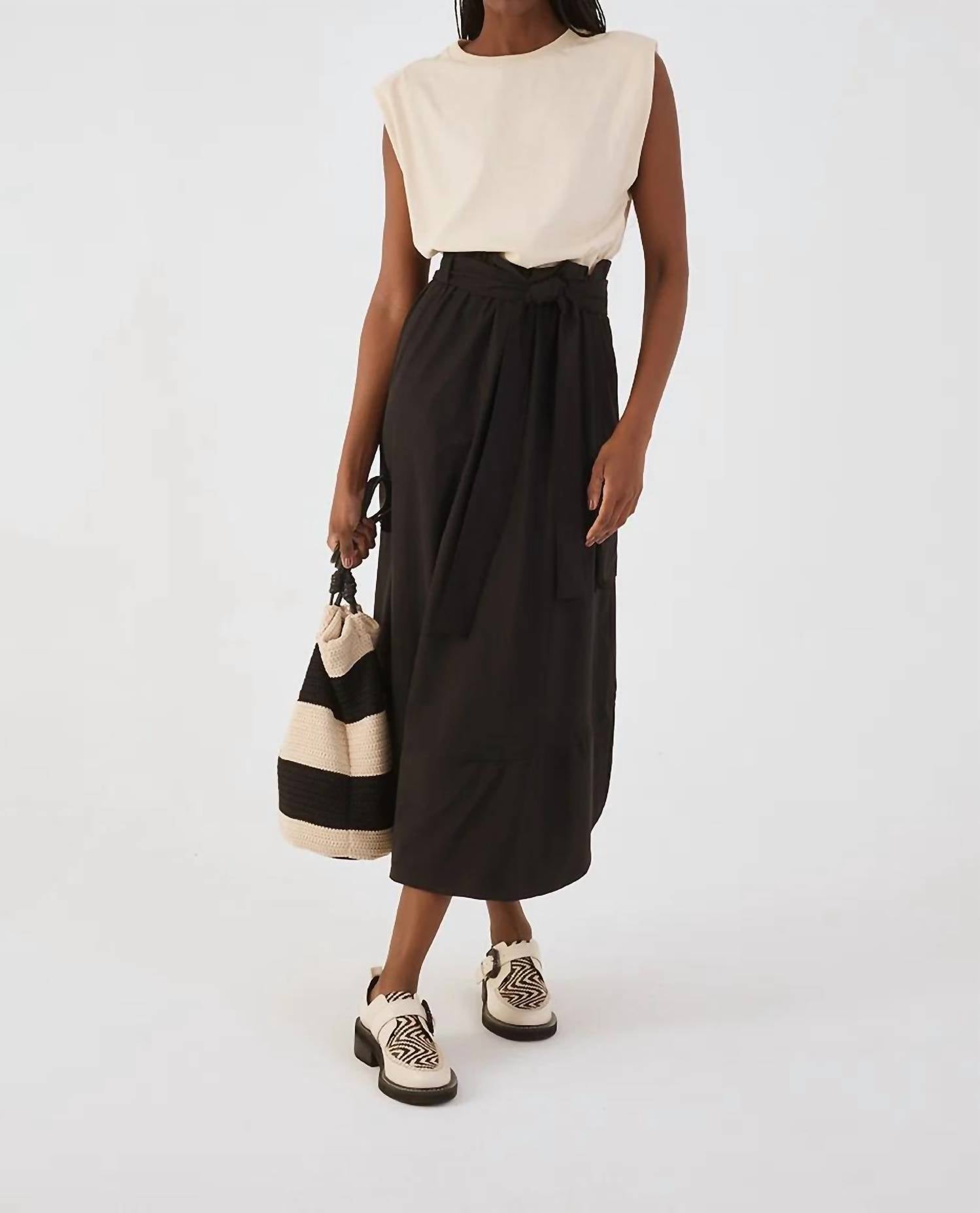 Dress To - Front Ties T-shirt Bodice Maxi Dress