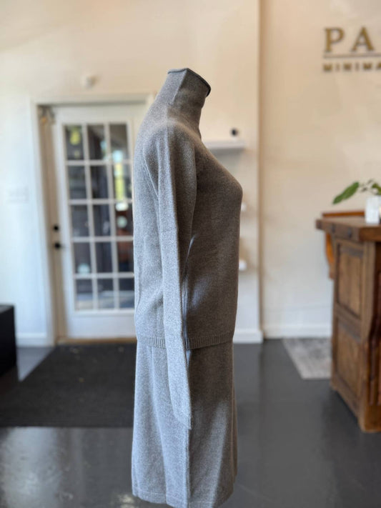 Brazeau Tricot - Women's Reg Royal Cashmere Turtleneck Sweater