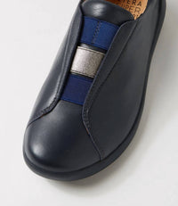 Ziera - Women's Yass Xw Flat Shoes
