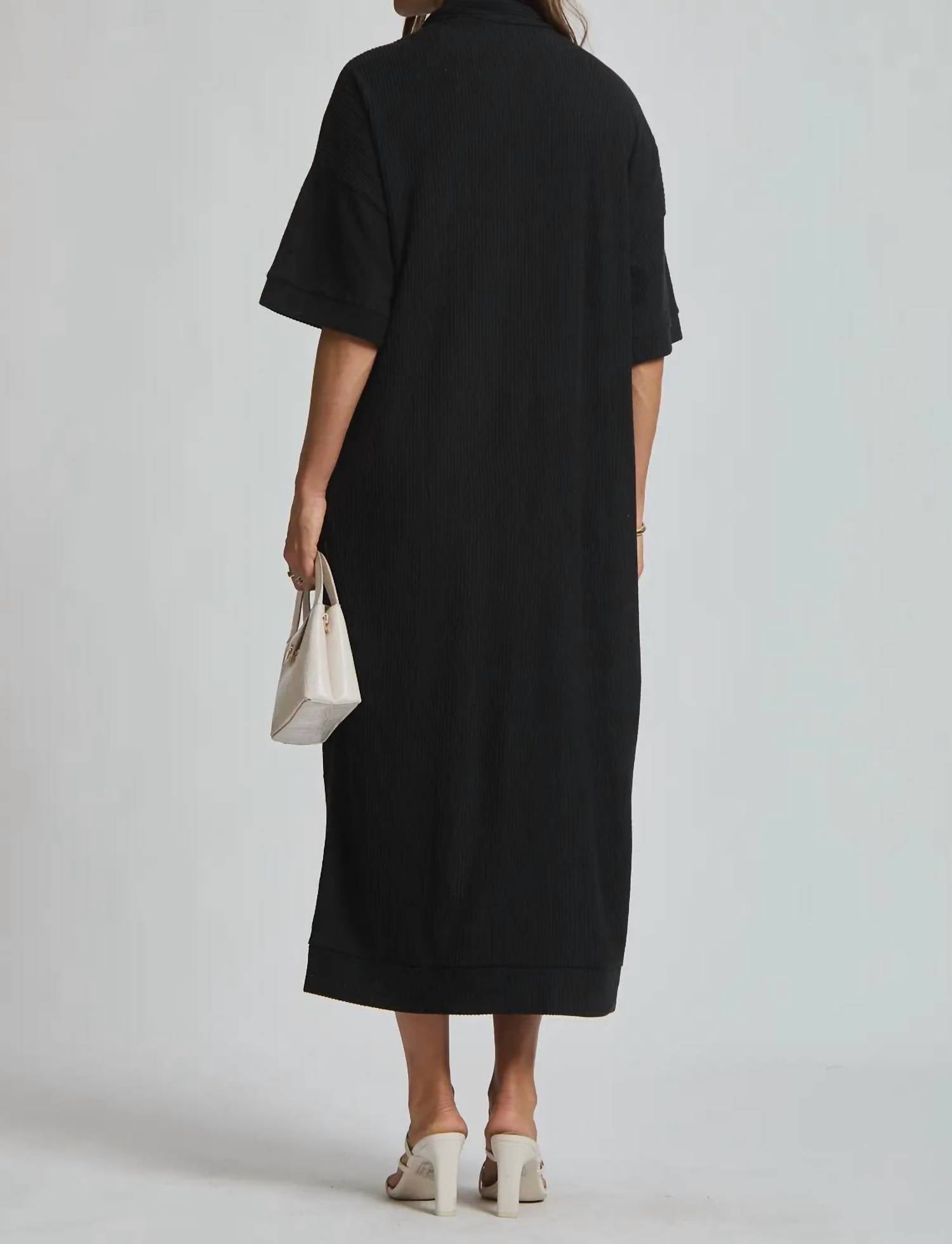 Dear Scarlett - Relaxed Fit Ribbed Maxi Dress