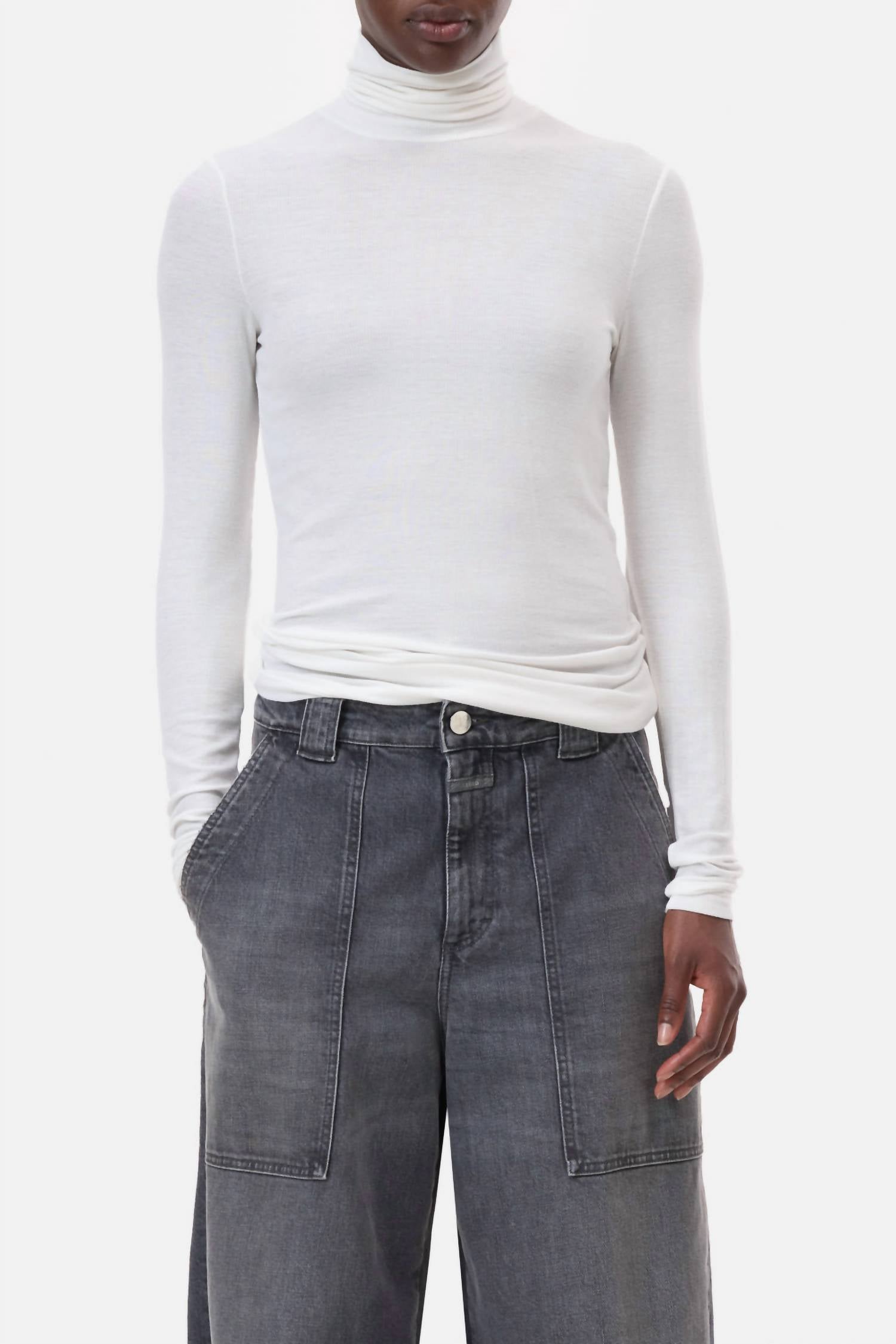 CLOSED Long Sleeve Tee in white - women's long sleeve top