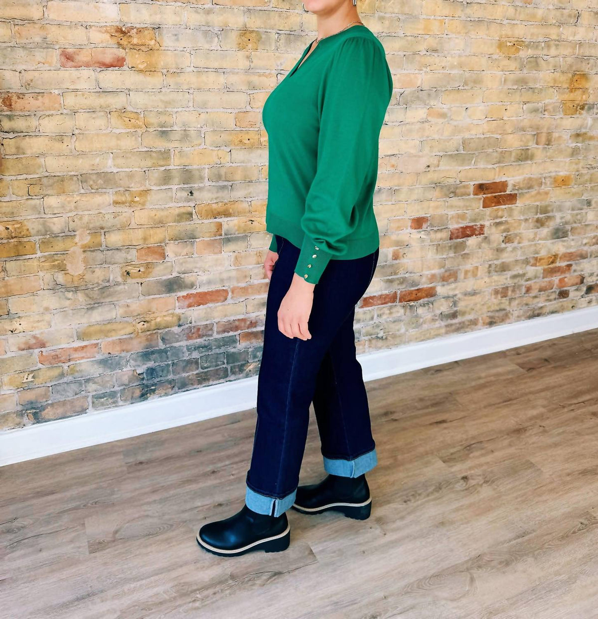 Coco Y Club - Vivian V-neck Sweater