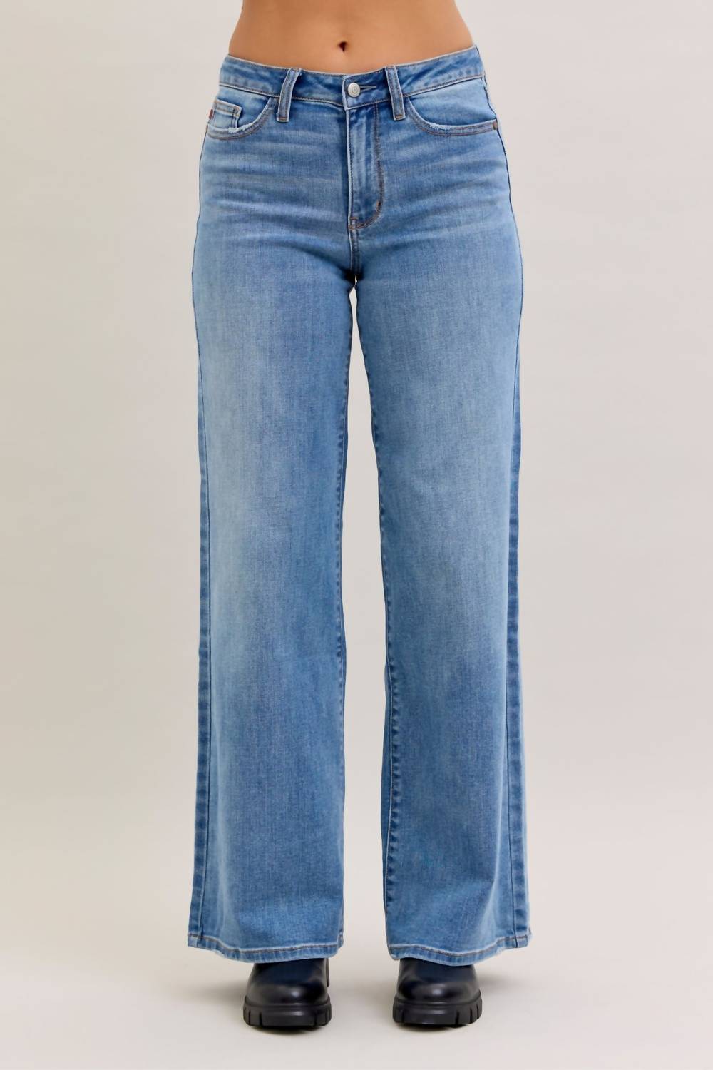 Judy Blue - Mid-rise Retro Wide Leg Jeans