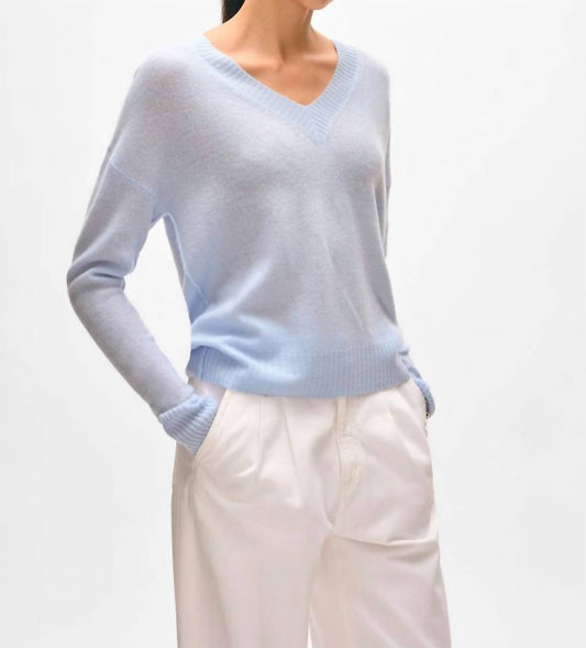 White + Warren - Cashmere Featherweight V Neck Sweater