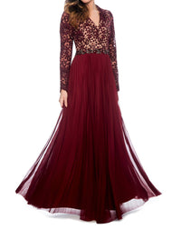 Decode 1.8 - 3/4 Sleeve Lacey Top Gown